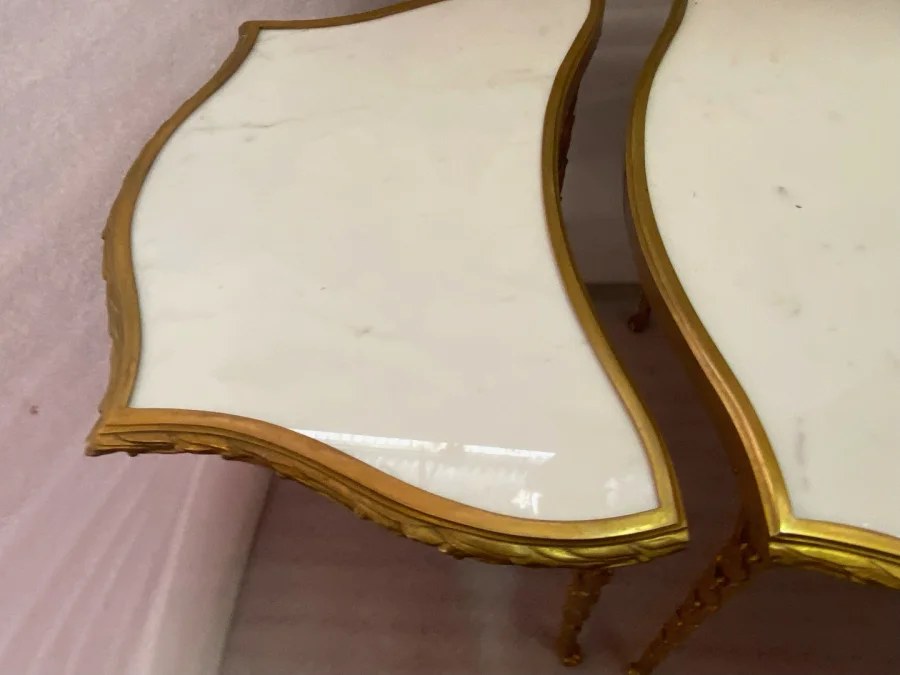 1970′ Tripartite Table Maison Charles Crossbow, Jansen Or Baguès Decor Palm Tree Gilt Bronze With White Marble Tops