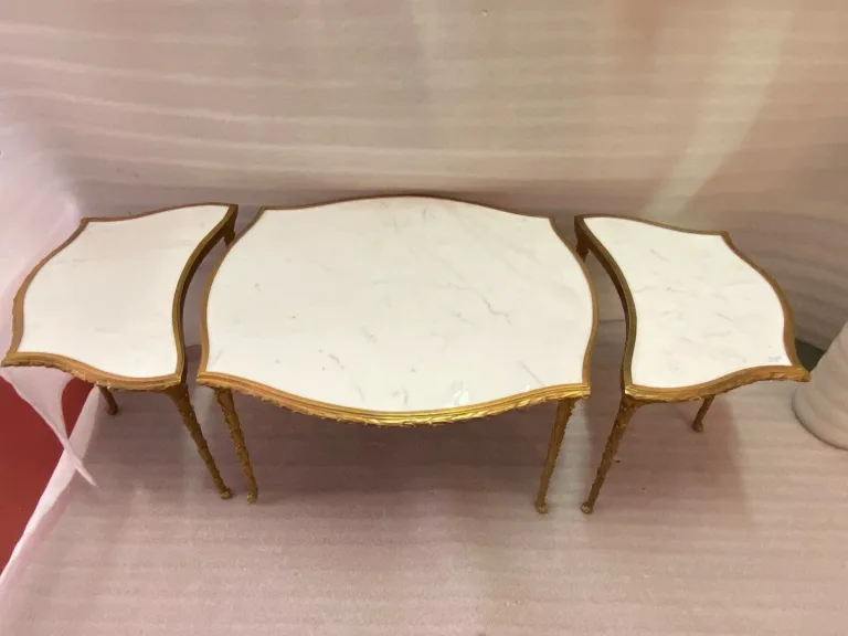 1970′ Tripartite Table Maison Charles Crossbow, Jansen Or Baguès Decor Palm Tree Gilt Bronze With White Marble Tops