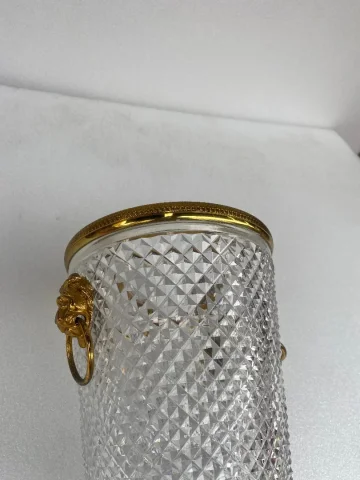 1950-70′ Seau a Champagne Cristal Style St Louis et Bronze Doré Aux têtes de Lion