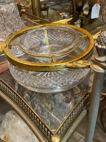 1970′ Nécessaire A Caviar Bronze Doré Et Cristal Avec Motif Esturgeon