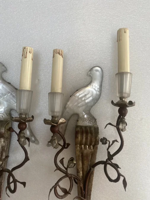 1970′ Pair Of Sconces With Parrots In Silver Wood And Patinated Iron Maison Banci Or Bagués