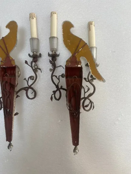 1970′ Paire d'Appliques Aux Perruches En Bois Argenté Et Fer Patiné Maison Banci Ou Bagués