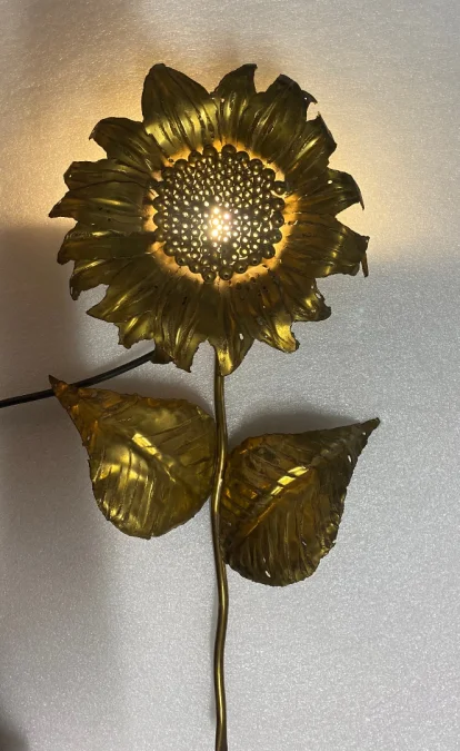 1970′ Applique Au Tournesol Laiton Patiné Signée P.MAS-ROSSI H 64 cm