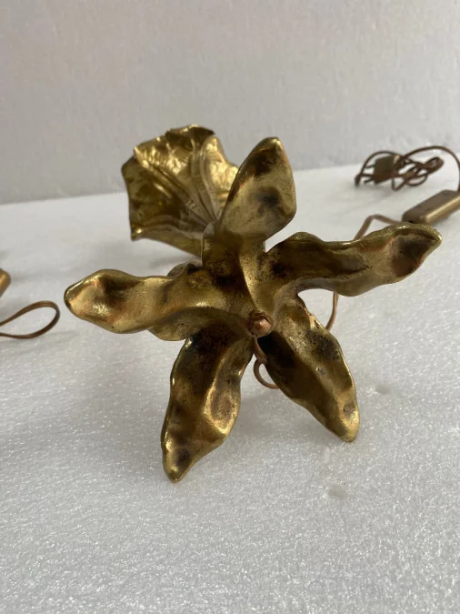 1900′ Pair Of Bronze Flower Lamps