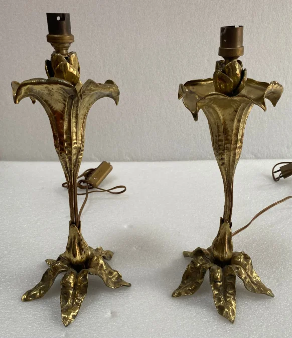 1900′ Pair Of Bronze Flower Lamps
