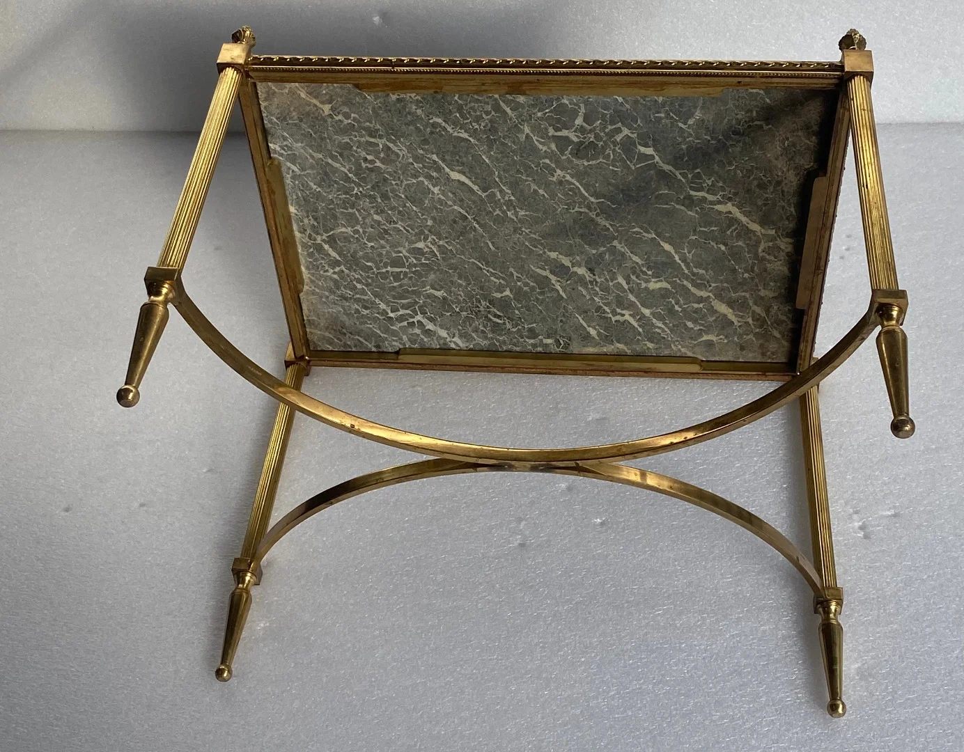 1950/70 Table Basse Ou Bout De Canapé Bronze Doré Maison Jansen Ou Maison Charles Ou Maison Bagués Plateau Marbre Vert De Mer Avec Entretoise