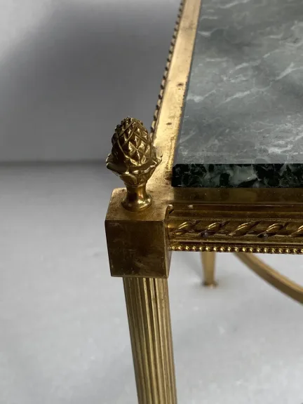 1950/70 Table Basse Ou Bout De Canapé Bronze Doré Maison Jansen Ou Maison Charles Ou Maison Bagués Plateau Marbre Vert De Mer Avec Entretoise