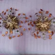 1970′ Paire de Plafonniers ou Appliques à Décor de Fleurs et Feuilles en Métal Doré Style Maison Baguès ou Banci Feuilles en Verre de Couleur Orange