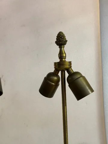 1970′ Paire De Lampes En Bronze Style Maison Charles Avec Oeuf En Bakélite Couleur Ambrée