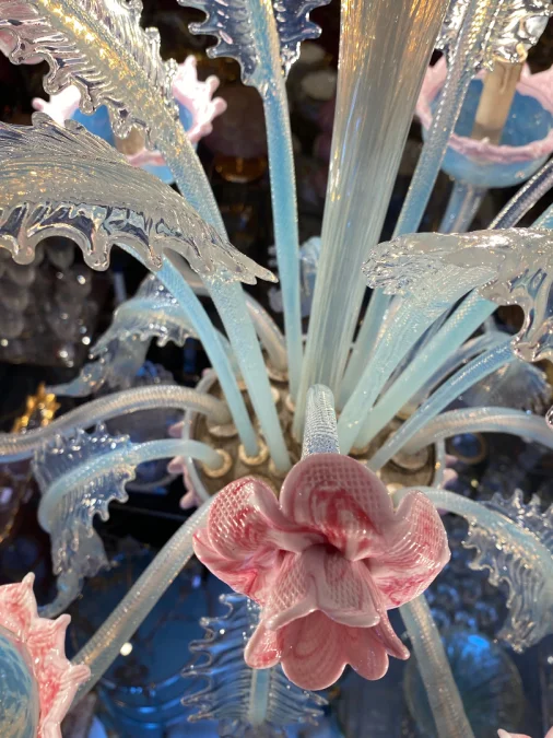 1950/70′ Murano Chandelier with 6 Arms of Light in Opalescent Blue Glass and Pink Glass Paste And Its Pair of Sconces
