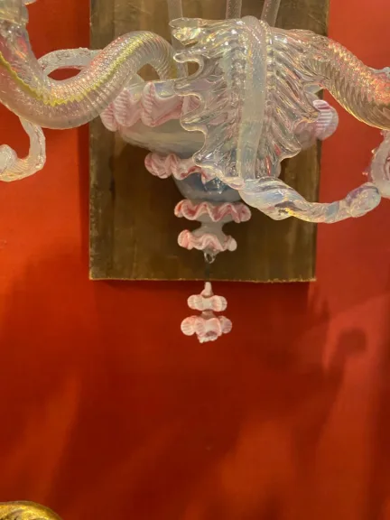 1950/70′ Lustre Murano à 6 Bras de Lumière en Verre Bleu Opalescent et Pâte de Verre Rose Et Sa paire d’Appliques