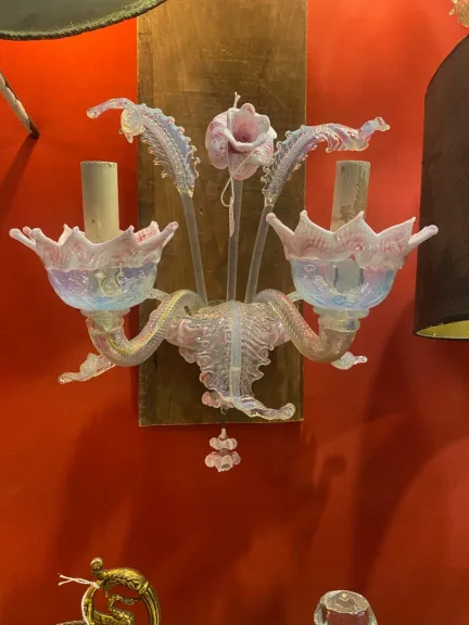 1950/70′ Lustre Murano à 6 Bras de Lumière en Verre Bleu Opalescent et Pâte de Verre Rose Et Sa paire d’Appliques