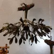 1900′ Lustre Boule de Gui en Bronze Art Nouveau a 3 Lampes Diamètre 45 cm
