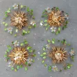 1970′ Paire de Plafonniers ou Appliques à Décor de Fleurs et Feuilles en Métal Doré Style Maison Baguès ou Banci Feuilles en Verre de Couleur Verte
