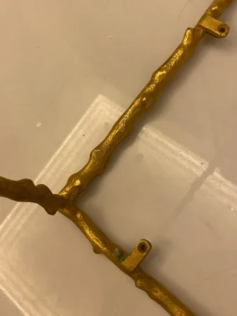 1970′ Paire de Bouts de Canapé En Bronze Doré Decor Végétal Maison Jansen Plateaux Verres Noircis