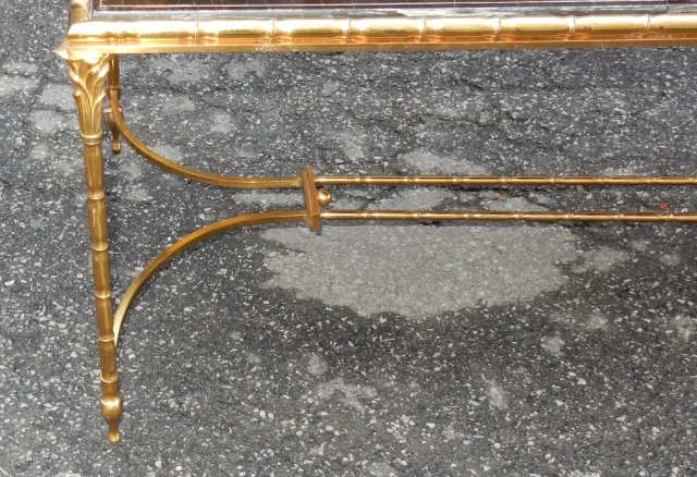 1950/70′ Table Basse Bronze Décor Palmier, Plateau Laque de Chine Style Maison Baguès