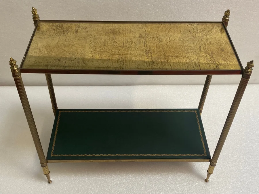 1950/70′ Bout De Canapé Rectangulaire Maison Bagués Laiton et Bronze Plateaux Feuilles d or Fixées Sous Verre et Avec Flammes Olympiques