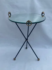 1940/50′ Guéridon Fer Forgé Ornements En Laiton Style Jacques Adnet Diamètre 49 cm