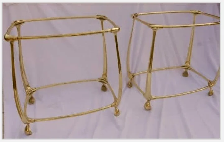 1970/80′ Paire de Tables en Bronze Doré à 2 Niveaux Style Art Nouveau Plateaux Verre et Opaline