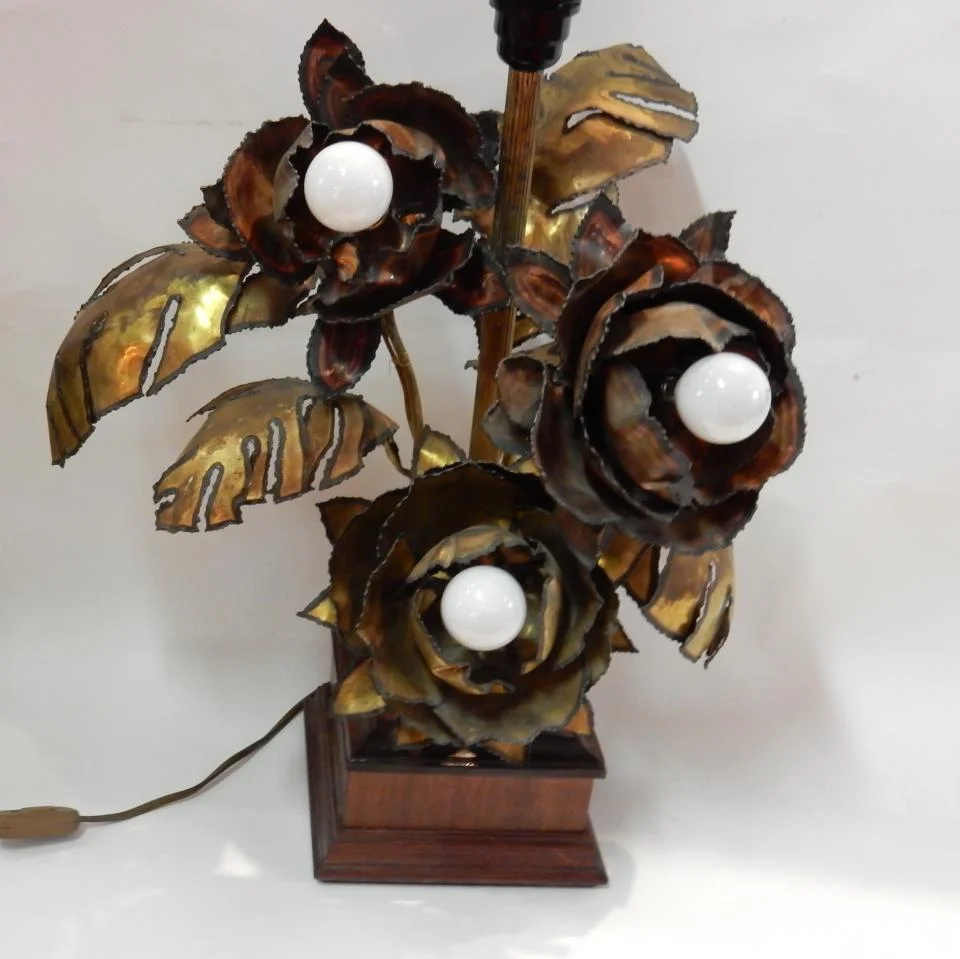 1970′ Maison Jansen Style Metal Anemones Lamp 3 Heads Baroque Style