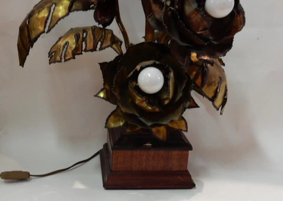 1970′ Maison Jansen Style Metal Anemones Lamp 3 Heads Baroque Style