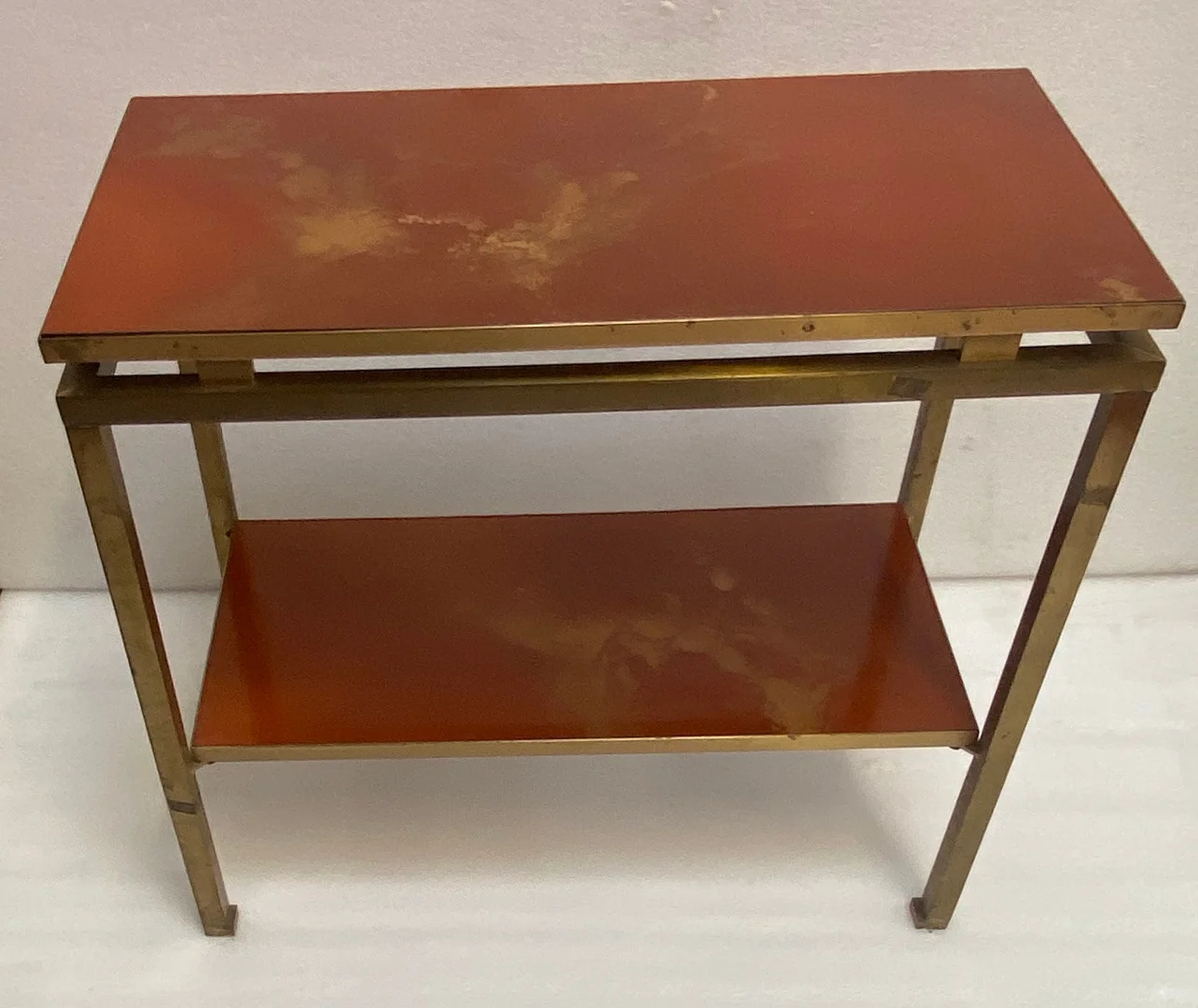 1970′ Bout De Canapé à 2 Niveaux Maison Jansen Plateaux Laque Mélaminé Orange Avec Decors A L’Or