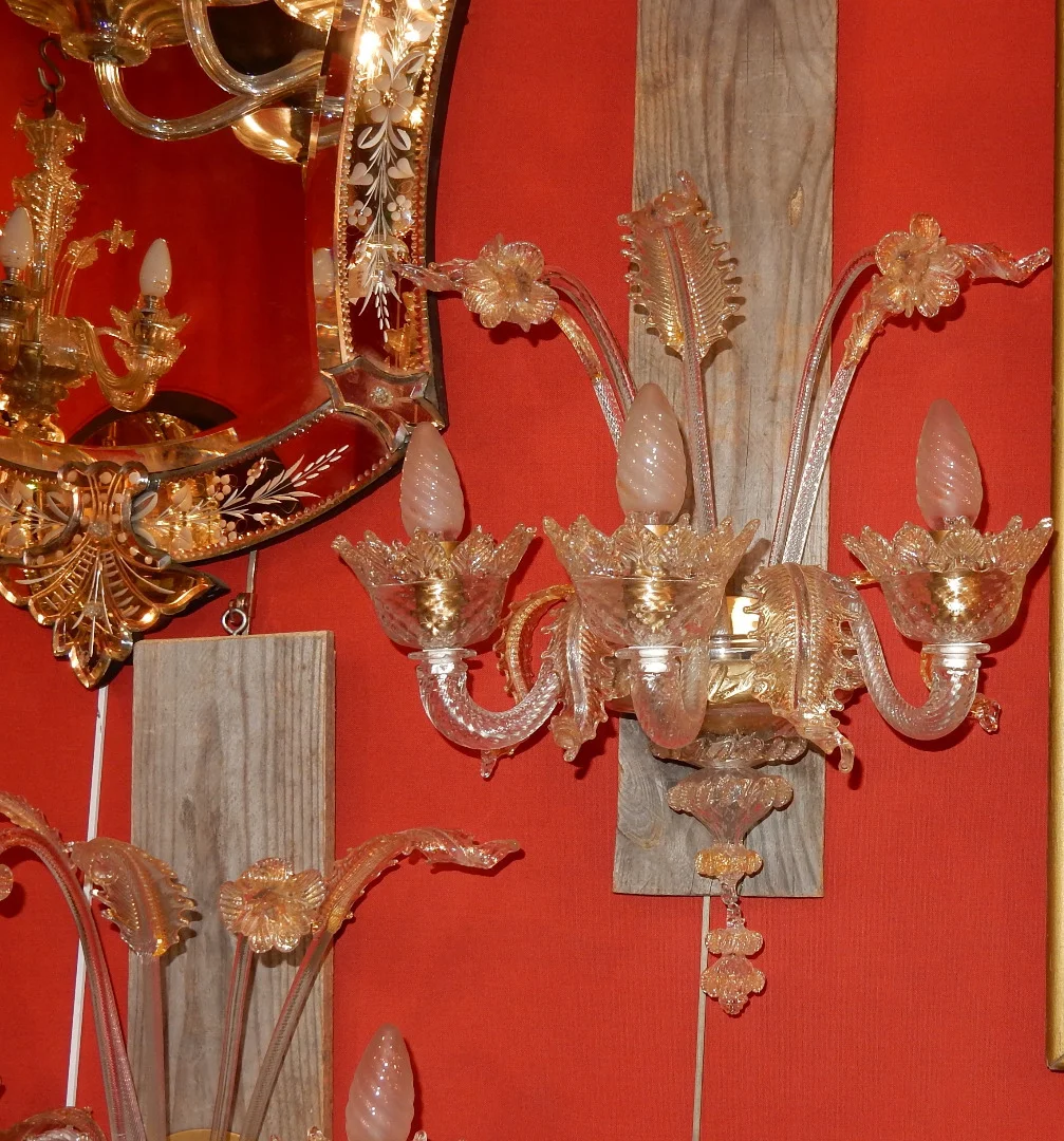1950/70' Suite of 3 Sconces with 3 Arms of Light in Murano Crystal With Gold Flakes
