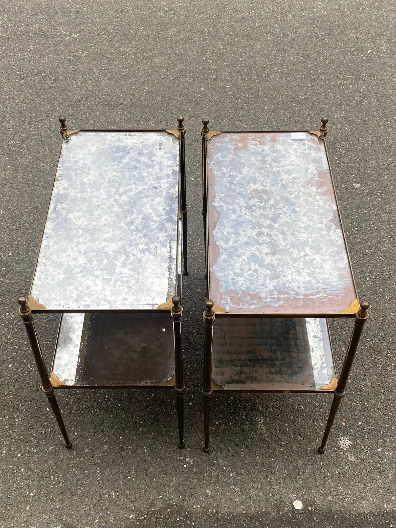 Paire de Tables Maison Jansen En Bronze Patiné Avec Plateaux Miroirs Vintage