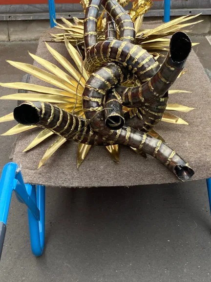 1970′ Yuka Palm Tree Floor Lamp in Brass and Patinated Iron Maison Jansen 3 Heads Brutalist Style