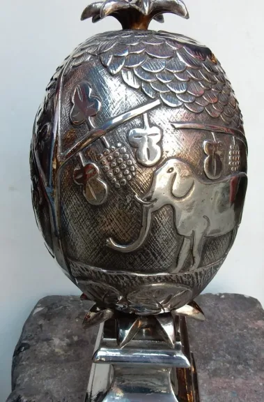 1950/70 Pineapple Lamp Animal Decor Silver Metal