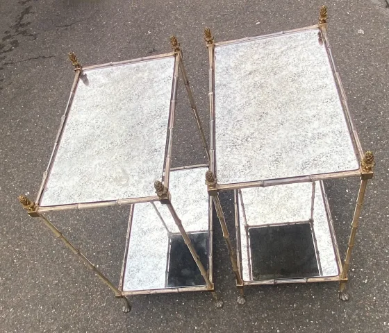 1950′ Paire de Tables Maison Baguès Décor Bambou en Bronze Argenté Avec Plateaux Miroirs Oxydés Vieilli