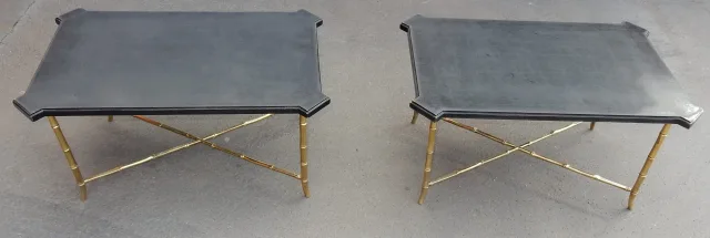 1950/70′ Paire de Bouts de Canapés Bronze Modèle Bambou Plateau Laque de Chine Style Maison Jansen