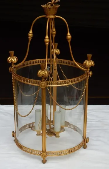1950/60 Lantern in Gilt Bronze Style LXIV Height: 59 cm Diameter: 36 cm