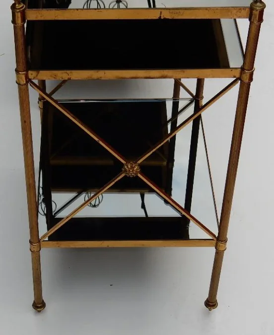 1950/70′ Paire d’Étagères en Laiton à 3 Niveaux Maison Baguès à Croisillons Plateaux Opaline Noire