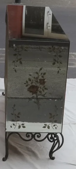 1950/70′ Paire De Buffets Miroir Avec Décor Fleurs Églomisées
