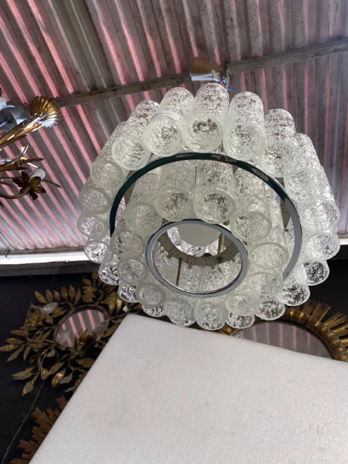 1970′ Venini Doria Lustre Avec 3 Niveaux Et 45 Eléments En Verre