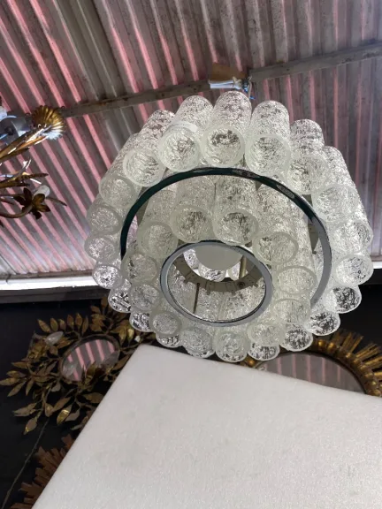 1970′ Venini Doria Lustre Avec 3 Niveaux Et 45 Eléments En Verre