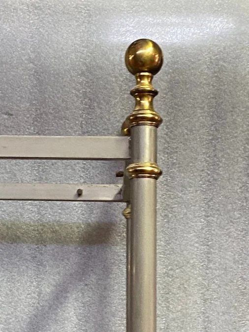 1970′ 7-Tier Shelf In Polished Iron And Gilt Bronze Rings Maison Jansen With Ball Capitals
