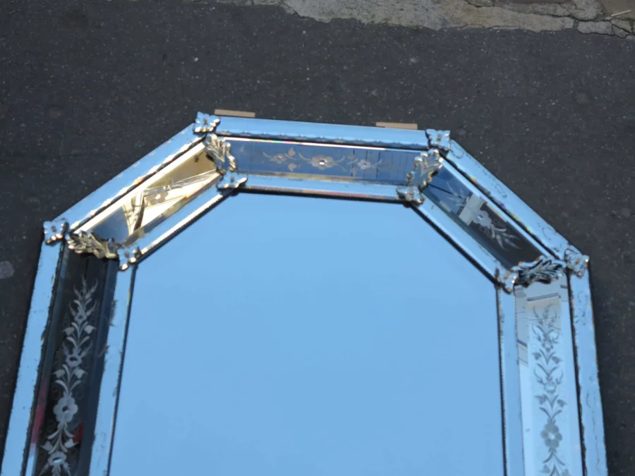 Venice Octagonal Fronton Mirror with Engraved Flowers
