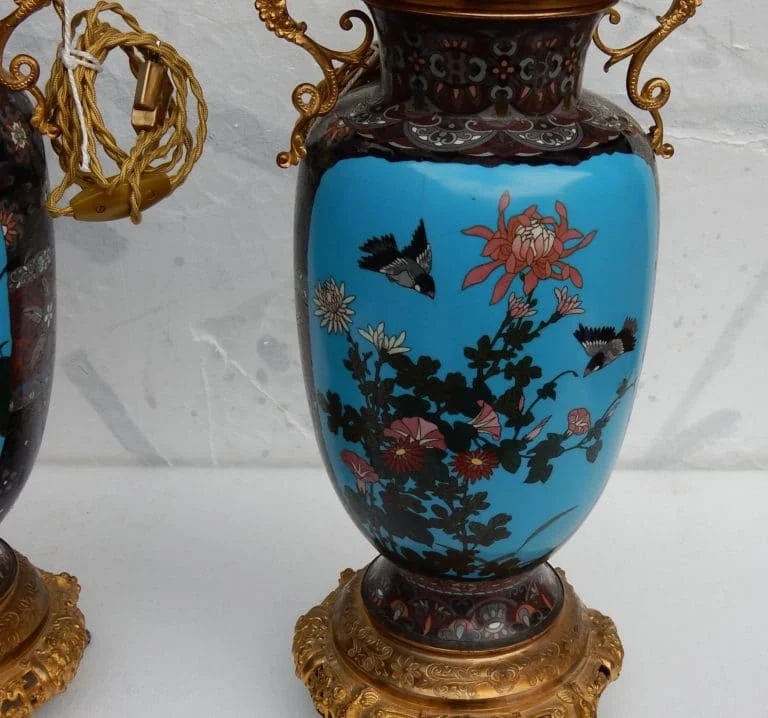 1890′ Paire de Lampes Cloisonnées Japon Aux Oiseaux et Dragons