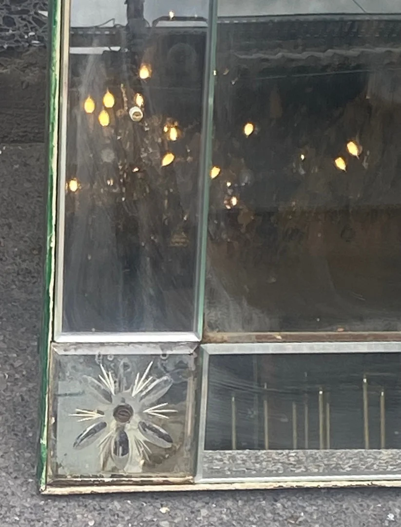 1900/20′Pair of Venice Mirrors with Flowers and Sober