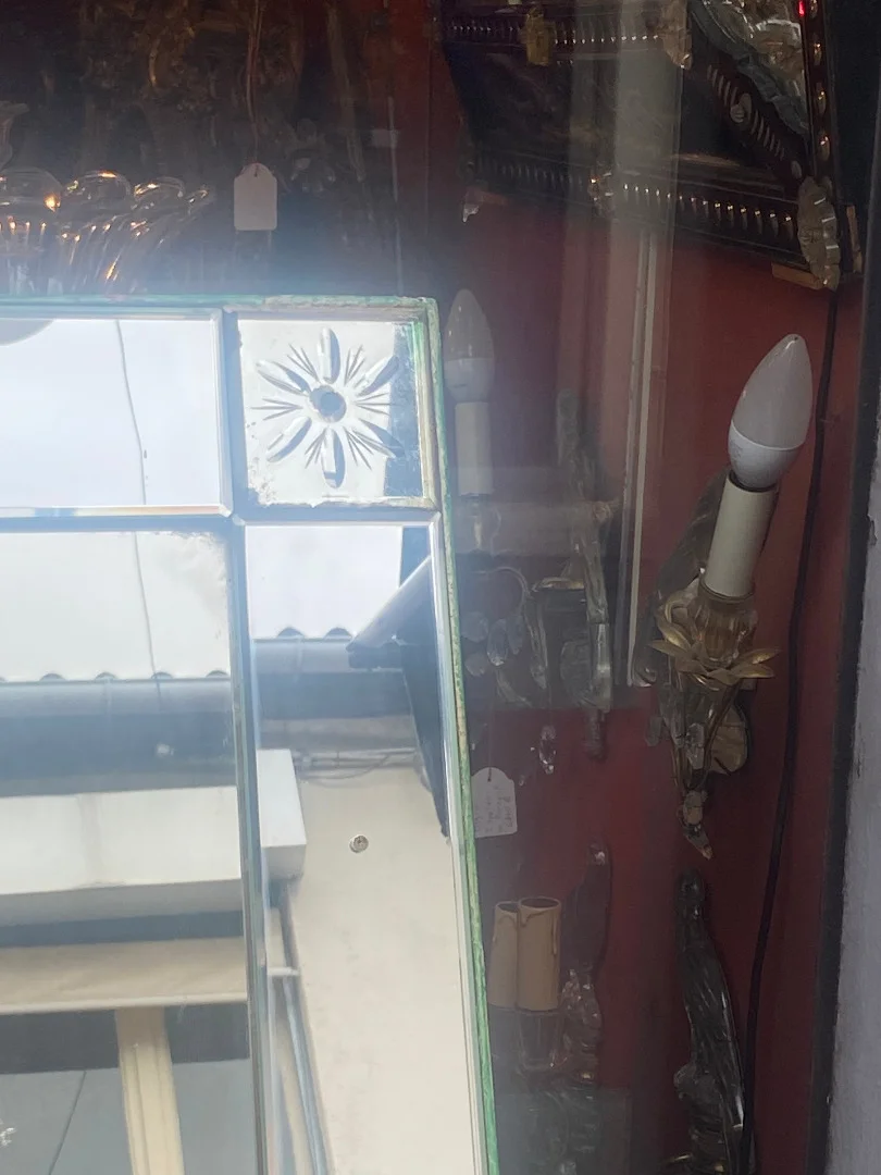 1900/20′Pair of Venice Mirrors with Flowers and Sober
