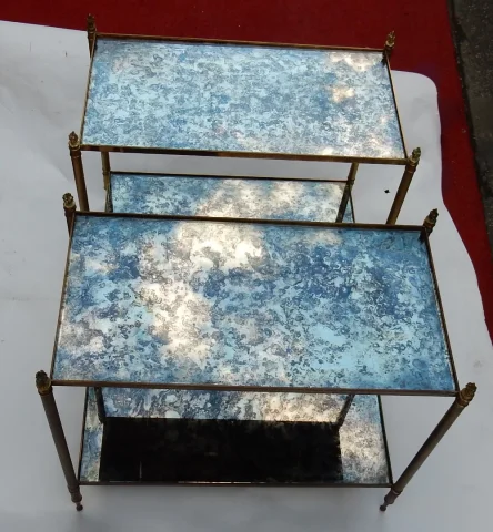 1950/70′ Paire De Bouts De Canapé Maison Baguès Laiton et Bronze Plateaux Miroirs Flammes Olympiques