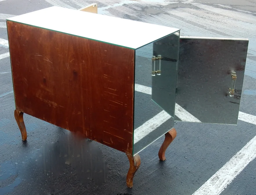 1940/50′ Art Deco Sideboard with Mirror, 2 Doors, 2 Glass Handles