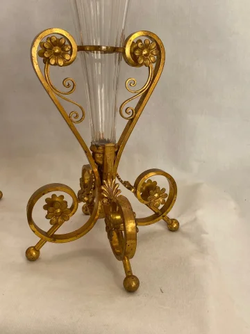 1870′ Paire de Cornets Baccarat Ou Similaires Monture Bronze ,Monogramme a la Couronne