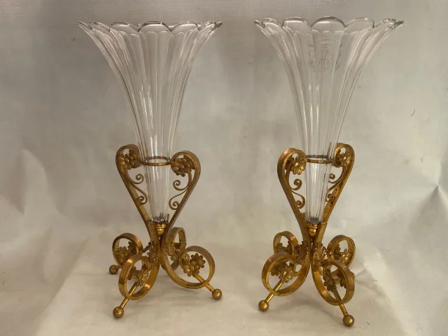 1870′ Paire de Cornets Baccarat Ou Similaires Monture Bronze ,Monogramme a la Couronne