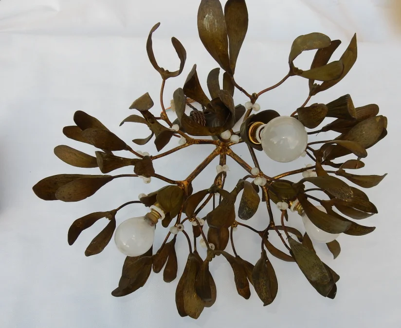 1900′ Mistletoe Ball Chandelier in Bronze Art Nouveau with 3 Lamps 40 x 45 cm Tulip-Shaped Sockets