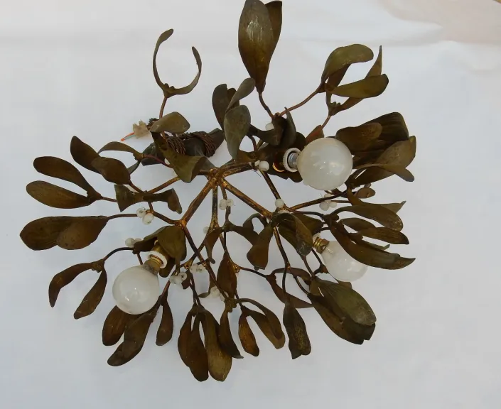 1900′ Mistletoe Ball Chandelier in Bronze Art Nouveau with 3 Lamps 40 x 45 cm Tulip-Shaped Sockets