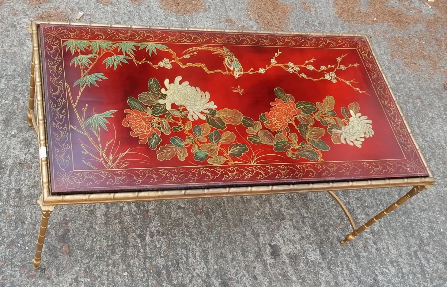 1950/70′ Bronze Coffee Table Palm Tree Decor, Red Chinese Lacquer Top Maison Baguès Style
