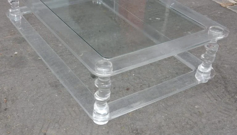 1970′ Table Basse Altuglas ROMEO